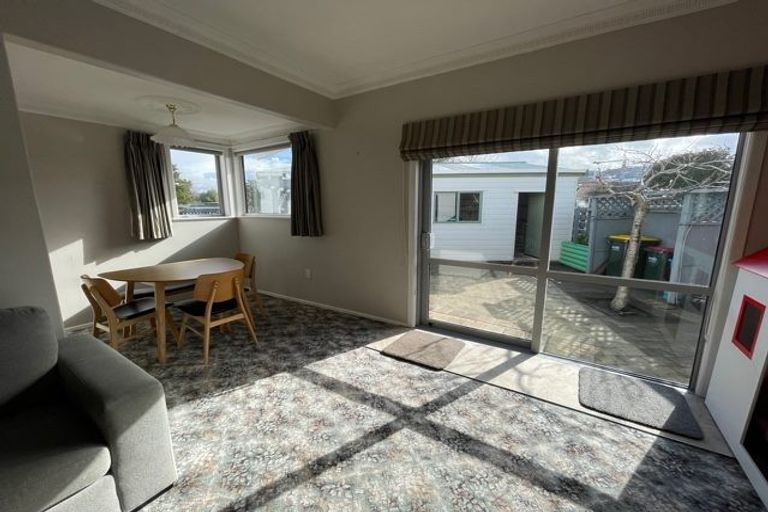 Photo of property in 96 Knights Road, Hutt Central, Lower Hutt, 5010