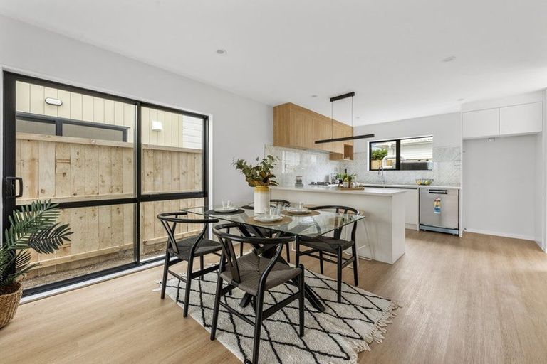 Photo of property in 70d Cargill Street, Papakura, 2110