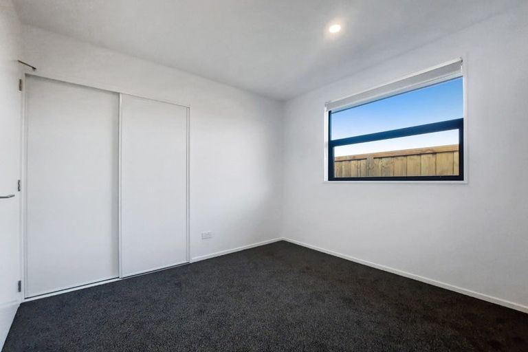 Photo of property in 35 Mehrtens Crescent, Woodend, 7691