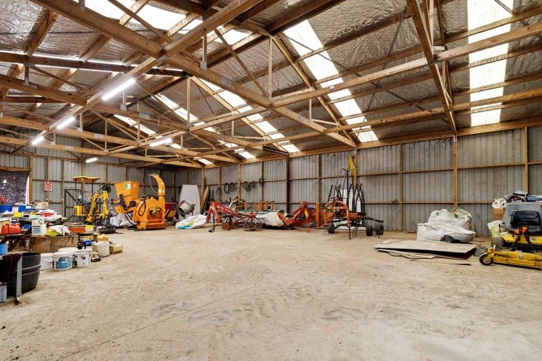 Photo of property in 800 Tuhikaramea Road, Ngahinapouri, Hamilton, 3290