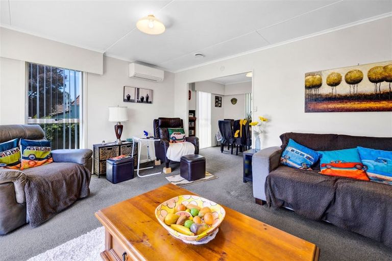 Photo of property in 1 Antonia Place, Bell Block, New Plymouth, 4312