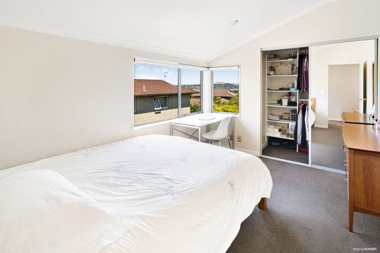 Photo of property in 1/62 Sorrel Crescent, Bucklands Beach, Auckland, 2012