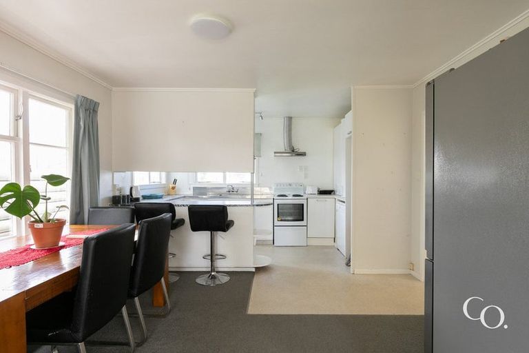 Photo of property in 24 Mill Road, Clive, 4102