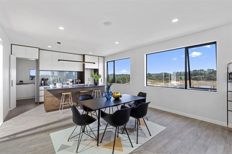 Photo of property in 2 Takurua Terrace, Orewa, 0931