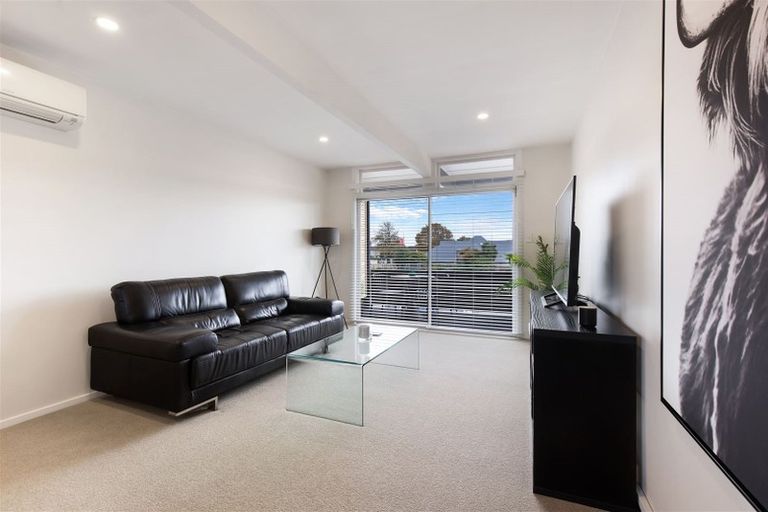 Photo of property in 8/58 Papanui Road, Merivale, Christchurch, 8014