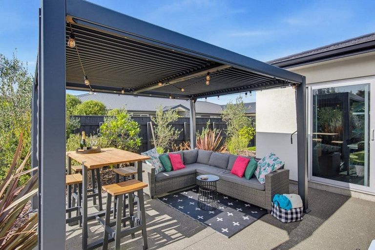 Photo of property in 18 Petrel Close, Paraparaumu Beach, Paraparaumu, 5032