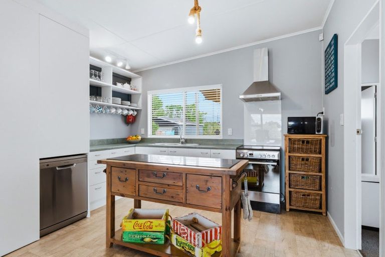 Photo of property in 35 Oruatua Avenue, Tauranga Taupo, Turangi, 3382