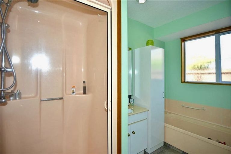 Photo of property in 2/26a Wittys Road, Avonhead, Christchurch, 8042