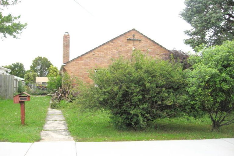 Photo of property in 4052 Great North Road, Glen Eden, Auckland, 0602