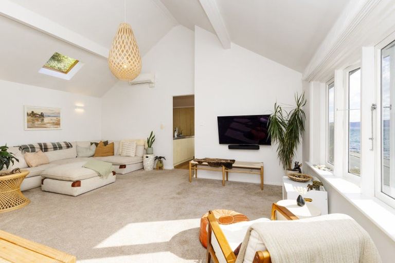 Photo of property in 625 Marine Drive, Days Bay, Lower Hutt, 5013