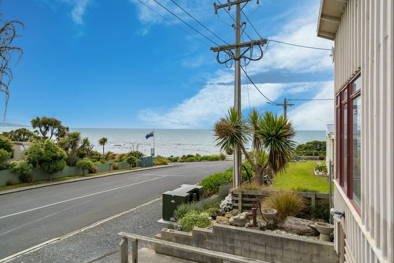 Photo of property in 1 Rimu Street, Kaka Point, Balclutha, 9271