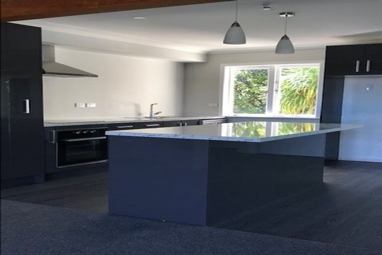 Photo of property in 3 Lancelot Road, Orewa, 0931