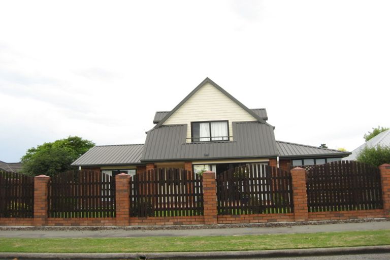 Photo of property in 16 Chardale Street, Avondale, Christchurch, 8061