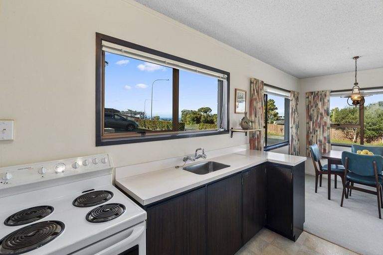 Photo of property in 1/123 Glamorgan Drive, Torbay, Auckland, 0630