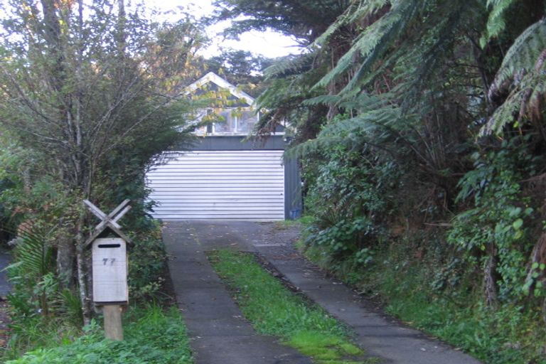 Photo of property in 77 Laingholm Drive, Laingholm, Auckland, 0604