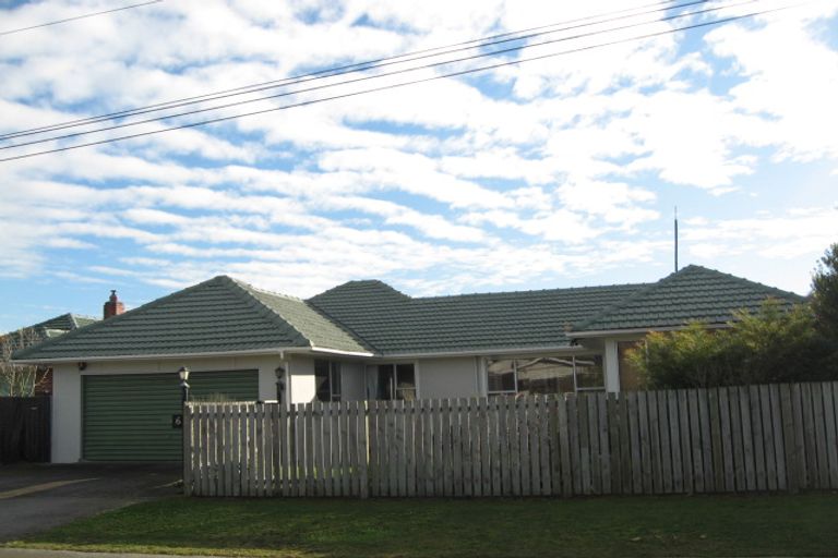 Photo of property in 6 Mountbatten Street, New Brighton, Christchurch, 8061