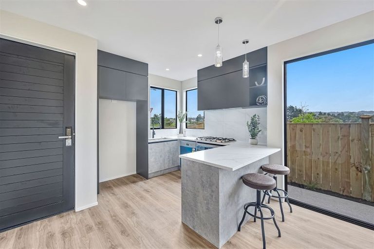 Photo of property in 16 Zadar Street, Kumeu, 0810