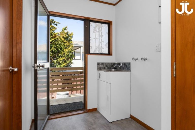 Photo of property in 33a Otumoetai Road, Judea, Tauranga, 3110