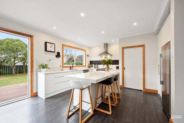 Photo of property in 24 South Street, Petone, Lower Hutt, 5012