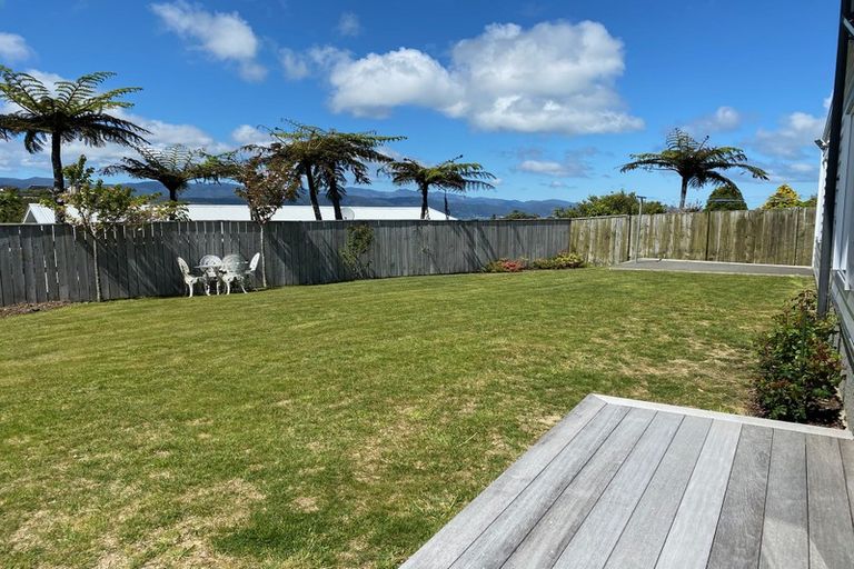 Photo of property in 184 Dowse Drive, Maungaraki, Lower Hutt, 5010