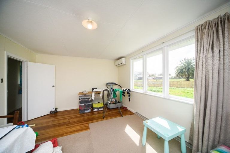 Photo of property in 34 Crewe Crescent, Hokowhitu, Palmerston North, 4410