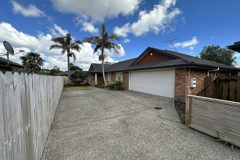 Photo of property in 9 Brosna Place, East Tamaki, Auckland, 2016
