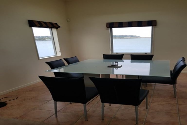 Photo of property in Marrakech Cafe, 24/305 Evans Bay Parade, Hataitai, Wellington, 6021