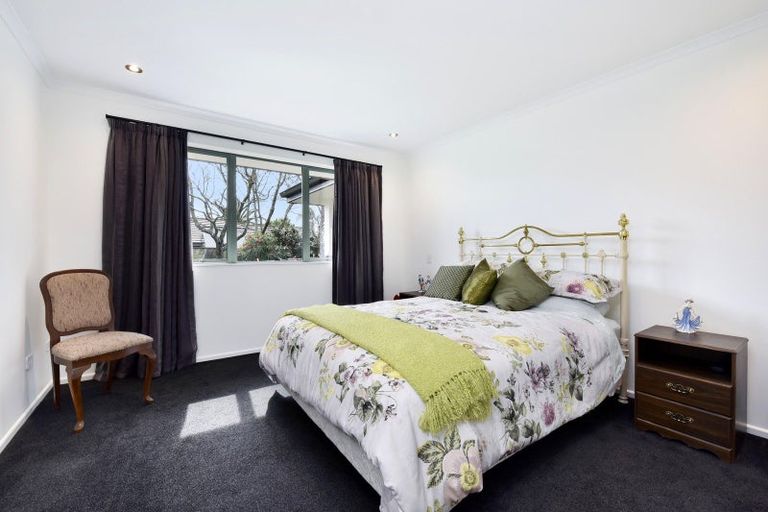 Photo of property in 19 Aratia Way, Richmond, 7020
