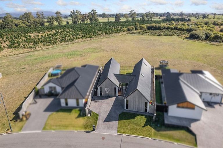 Photo of property in 69 Te Hurunui Drive, Pegasus, 7612
