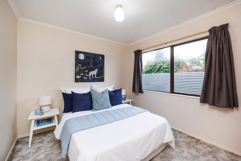 Photo of property in 5 Edgecombe Court, Roslyn, Palmerston North, 4414