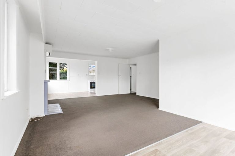 Photo of property in 2 Butler Place, Fairfield, Hamilton, 3214