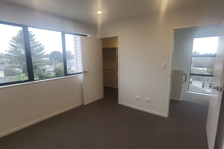 Photo of property in 4a Tonar Street, Northcote, Auckland, 0627