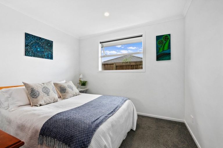 Photo of property in 22 Ballintoy Park Drive, Welcome Bay, Tauranga, 3175