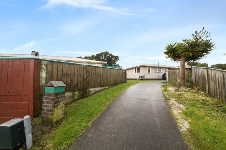 Photo of property in 15 Tohu Place, Spotswood, New Plymouth, 4310