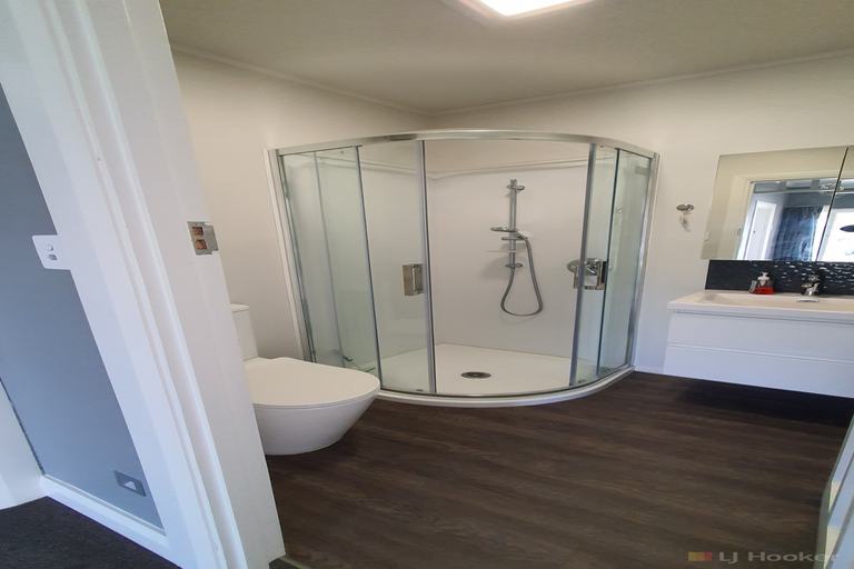 Photo of property in 14 Rhodes Street, Waimate, 7924