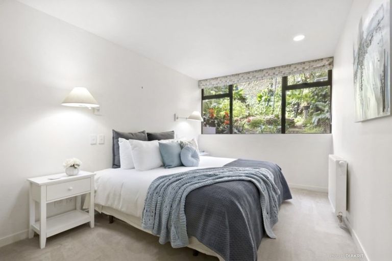 Photo of property in 1/328 Oriental Parade, Oriental Bay, Wellington, 6011