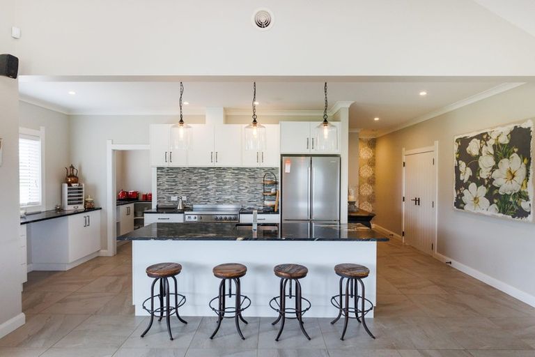 Photo of property in 167 Oroua Road, Kairanga, Palmerston North, 4475