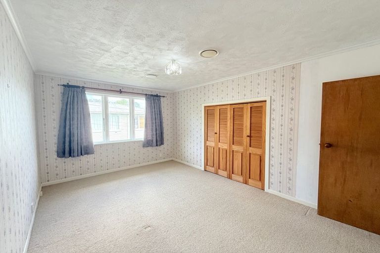 Photo of property in 12 Sherrybrooke Place, Sunnyvale, Auckland, 0612