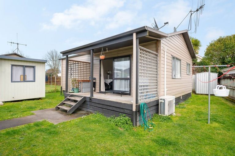 Photo of property in 7 Ross Crescent, Fairfield, Hamilton, 3214