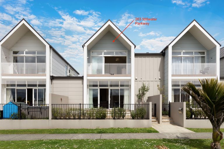 Photo of property in 263 Millwater Parkway, Silverdale, 0932