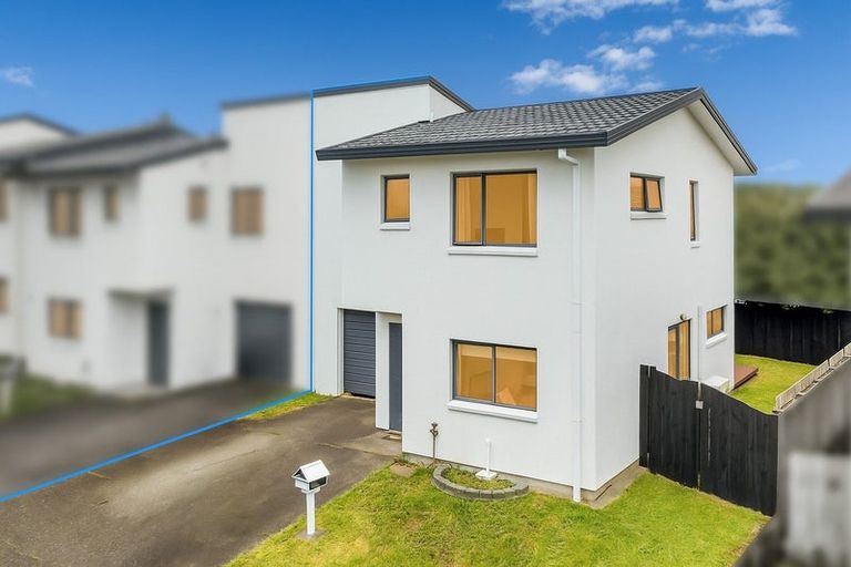 Photo of property in 9 Butia Avenue, Henderson, Auckland, 0612