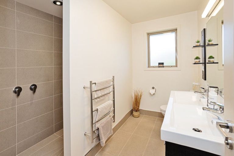 Photo of property in 65 Oteramika Road, Rockdale, Invercargill, 9812