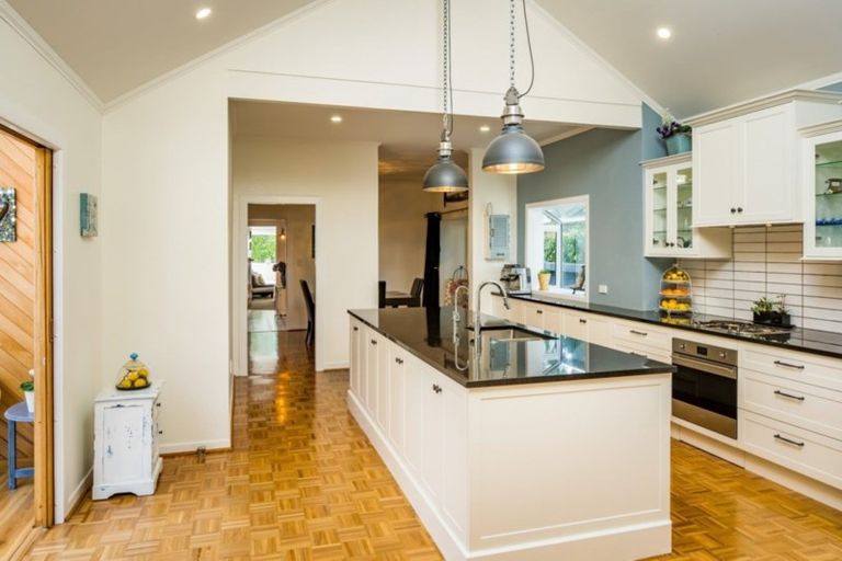 Photo of property in 116 Woburn Road, Woburn, Lower Hutt, 5010