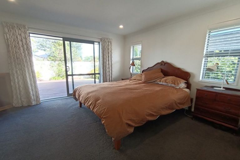 Photo of property in 32 Te Whenu Crescent, Marshland, Christchurch, 8083