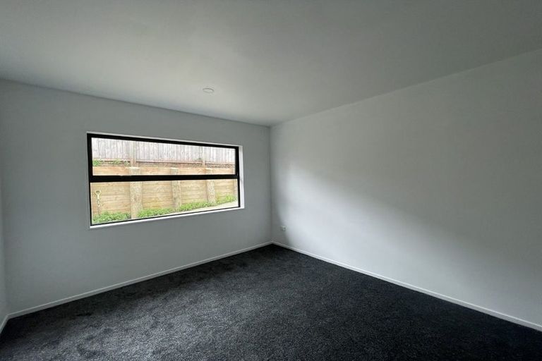 Photo of property in 103 Rangeview Road, Sunnyvale, Auckland, 0612