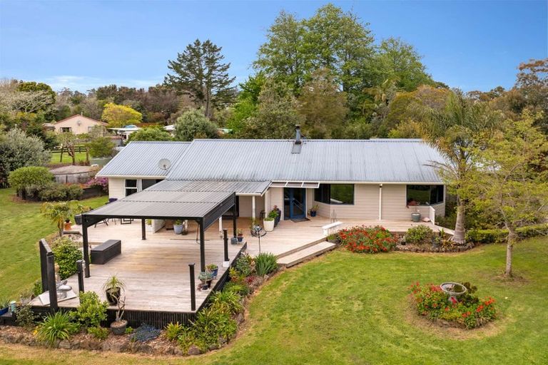 Photo of property in 1232 Pipiwai Road, Ruatangata West, Whangarei, 0176