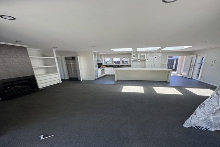 Photo of property in 2/82 Sartors Avenue, Browns Bay, Auckland, 0630