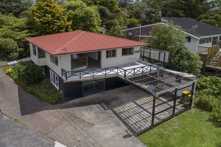 Photo of property in 26b Wade River Road, Stanmore Bay, Whangaparaoa, 0932