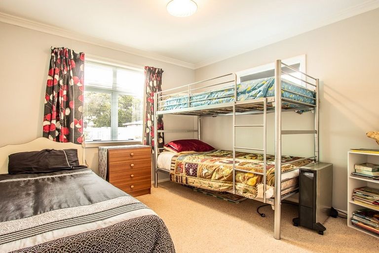 Photo of property in 174 Queen Street West, Levin, 5510