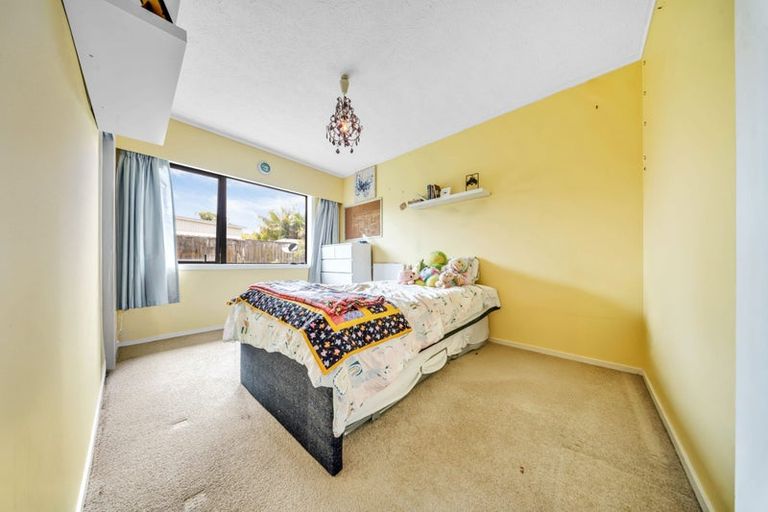 Photo of property in 8 Indus Place, Half Moon Bay, Auckland, 2012